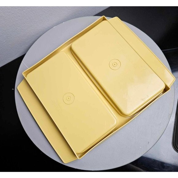 Yellow Tupperware Divided Storage with lid - Picture 6 of 7